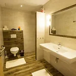 Herzl Hof 3*